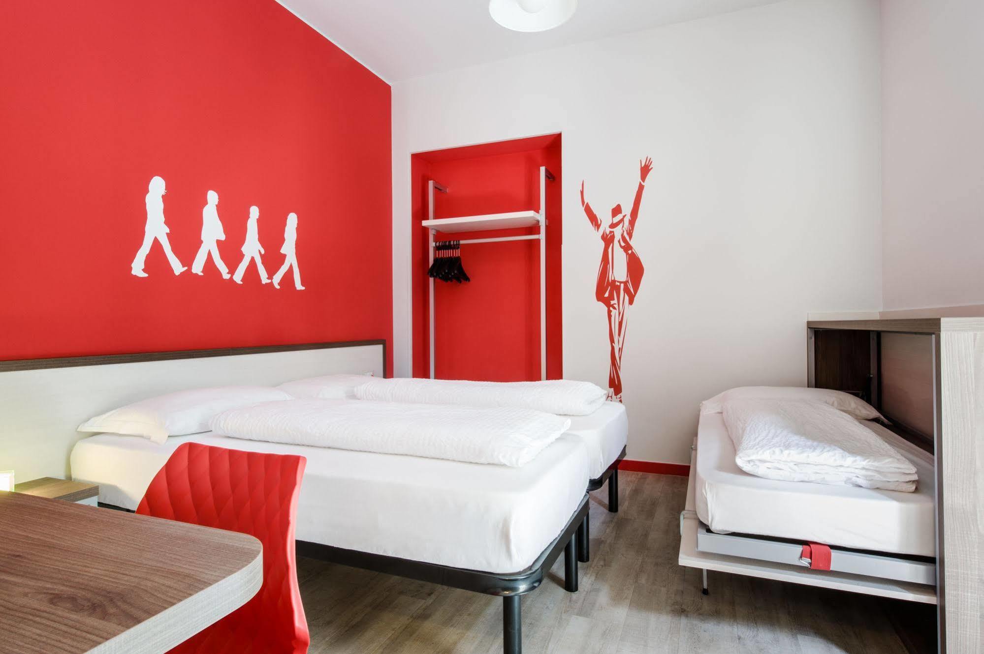 Hotel Nologo جنوة المظهر الخارجي الصورة